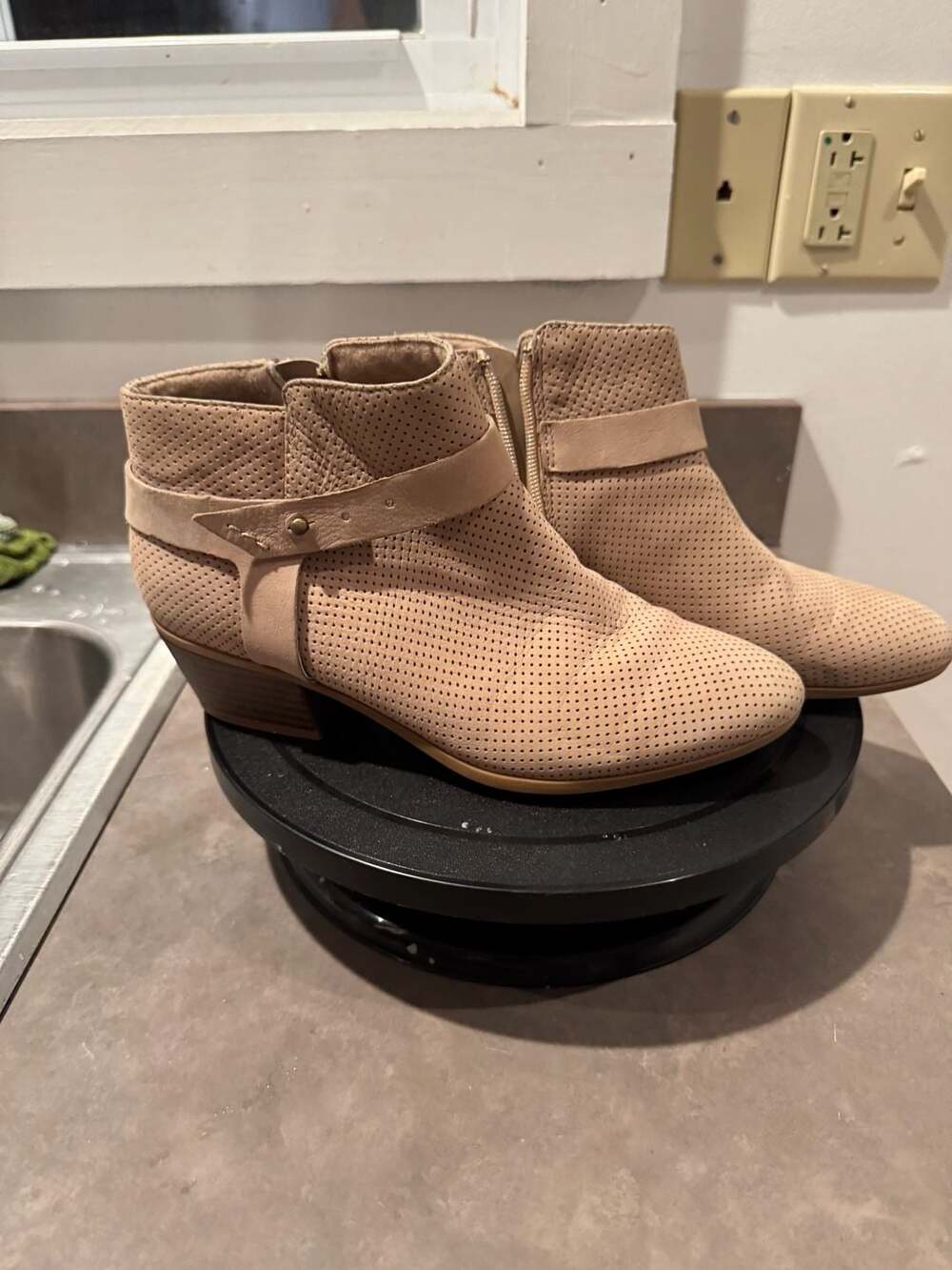 Clarks Collection Ankle Booties Size 7.5 Taupe Suede Perforated Side Zip